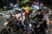 Miles de venezolanos salieron a las calles para celebrar su primer Clásico Mundial de Beisbol