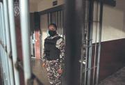 Militares y policías en servicio pasivo serán parte de la seguridad en las cárceles