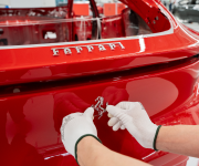 Ferrari suspende entregas en Medio Oriente debido a interrupciones causadas por la guerra