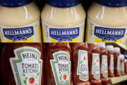 Kraft Heinz y Unilever exploran una fusión en el sector alimentario que uniría el ketchup y la mayonesa