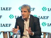 En medio del shock global, Caputo prepara un plan para pagarle a los bonistas hasta las elecciones de 2027