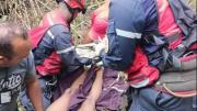 Sobrevive con fuertes lesiones: rescatan a hombre que cayó desde el primer viaducto de la Caracas-La Guaira