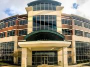 Una empleada con un embarazo de alto riesgo pidió home office, se lo negaron y su bebé murió tras un parto prematuro: la Justicia ordenó una indemnización de 22,5 millones de dólares