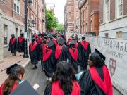 El gobierno de Donald Trump escala la pelea con la Universidad de Harvard y la demanda por permitir el antisemitismo