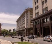 Economía argentina creció menos de lo esperado en el cuarto trimestre del año pasado