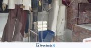 Investigan la rotura de una vidriera en el local Balbi