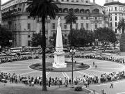 Sin bombas ni bombos, tan sólo el silencio de una verdadera evocación