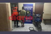 Detuvieron a un joven y recuperan una motocicleta robada y dañada