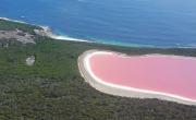 El lago rosa que fue descubierto hace 224 años y que casi nadie puede visitar