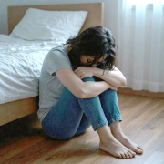 Ansiedad, miedo y desconfianza. Cómo recuperarse tras ser víctima de un asalto o hecho violento