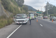 Restricción en la Simón Bolívar y Ruta Viva: 8.800 salvoconductos entregados