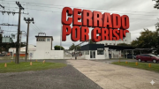 Crisis económica y el colmo de Javier Milei: una marca de motosierras y herramientas cierra su planta