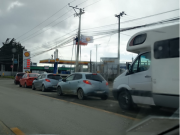 Conductores agolparon estaciones de servicios ante alza de combustibles