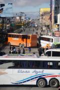 Paro contundente del transporte colapsa La Paz: largas filas y rutas bloqueadas, alerta a viajeros