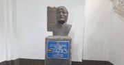 Retiran busto de Evo Morales del Legislativo para evitar “culto a la personalidad”