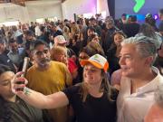 Comunidad ensaya un paso al frente