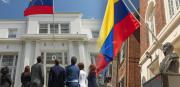 Venezuela iza su bandera en Washington