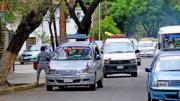 Taxistrufis quieren llevar más pasajeros, el Concejo rechaza