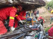 Conductor muere tras quedar atrapado en accidente en la zona sur de Cochabamba