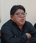 Choferes de La Paz piden investigar al expresidente de YPFB por combustible de mala calidad