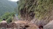 Lluvias provocan derrumbes y cierran las carreteras hacia Nor y Sud Yungas