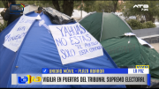 Instalan vigilia en el TSE para exigir segunda vuelta por la Gobernación de La Paz
