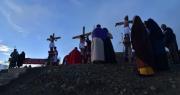 Viernes Santo: Fe y tradición congregan a los fieles en Bolivia para recordar la pasión y muerte de Jesús