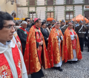 Procesión del Santo Sepulcro recorre calles de La Paz tras misa de Viernes Santo