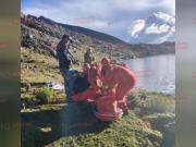 Mujer sufre caída en Hampaturi y es rescatada por bomberos