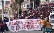 “No vamos a retroceder”: Yahuasi y sus seguidores marchan en La Paz en demanda del balotaje