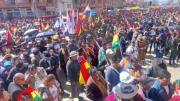 “En Bolivia, el político se sirve del pueblo”: Senador Nilton logra masivo cabildo contra el sueldo de autoridades
