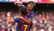 Barcelona golea al Espanyol y acaricia el título de LaLiga