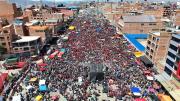 Cabildo en El Alto exige reducción de salarios parlamentarios y abrogación de la Ley 157
