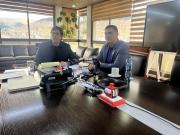 Ministro Zamora confirma que solo piloto y copiloto estaban en la aeronave que perdió señal en Cochabambaba