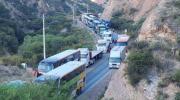 Bloqueo en Parotani cumple su segundo día; la carretera hacia Cochabamba sigue cortada