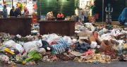 Sin servicio de recojo, mercados acumulan basura y vecinos temen que se conviertan en focos de infección