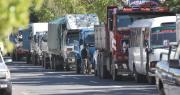 Transporte paceño convoca a marcha y bloqueo para el lunes: “No existe justificativo para la escasez” de combustible