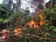 FELCN incinera ocho fábricas móviles de droga y destruye sustancias ilícitas en el Chapare