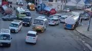 Transporte pesado bloquea El Alto en demanda de abastecimiento de combustible