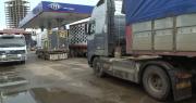 Santa Cruz: Transportistas dicen que las filas por diésel disminuyeron en la capital y continúan en las provincias