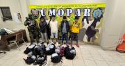 Aprehenden a cuatro personas sorprendidas con 56 paquetes de droga en un bus en el trópico