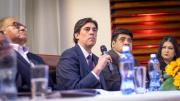 Cumbre del transporte será el 8 de mayo en La Paz y abordará carreteras, peajes y renovación vehicular