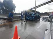Colisión múltiple en la autopista La Paz  El Alto deja dos heridos y varios daños materiales