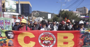 Bolivia conmemora el Primero de Mayo marcado por movilizaciones y el llamado del Gobierno para reconstruir el país