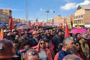 Gobierno responde a cabildo de la COB: “se avanza trabajando, no parando, no bloqueando”