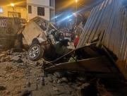 Accidente de tránsito deja nueve heridos tras choque contra estructuras fijas en zona el Calvario