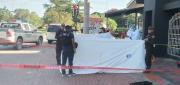 ATAQUE ARMADO EN SANTA CRUZ DEJA UN MUERTO Y UN HERIDO; VÍCTIMA ES EXTRANJERA