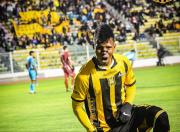 El Tigre busca alcanzar a Always Ready en la punta