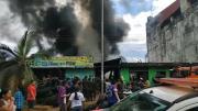 Incendio en tienda de llantas moviliza a bomberos de Bolivia y Brasil en Pando