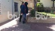 Envían a la cárcel a los padres acusados de quemar a su hija de 15 años: habría robado maquillaje